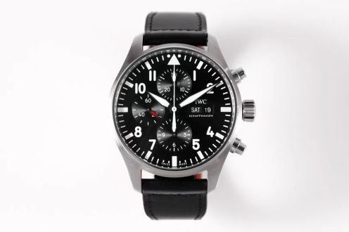 iwc シャフハウゼン アンティークコピー 高級感 腕時計 パイロットウォッチ 防水 ハンサム ブラック