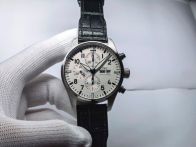 セール開催中 iwc 時計 シャフハウゼン偽物 高級品 腕時計 パイロットウォッチ 防水 人気品 ホワイト