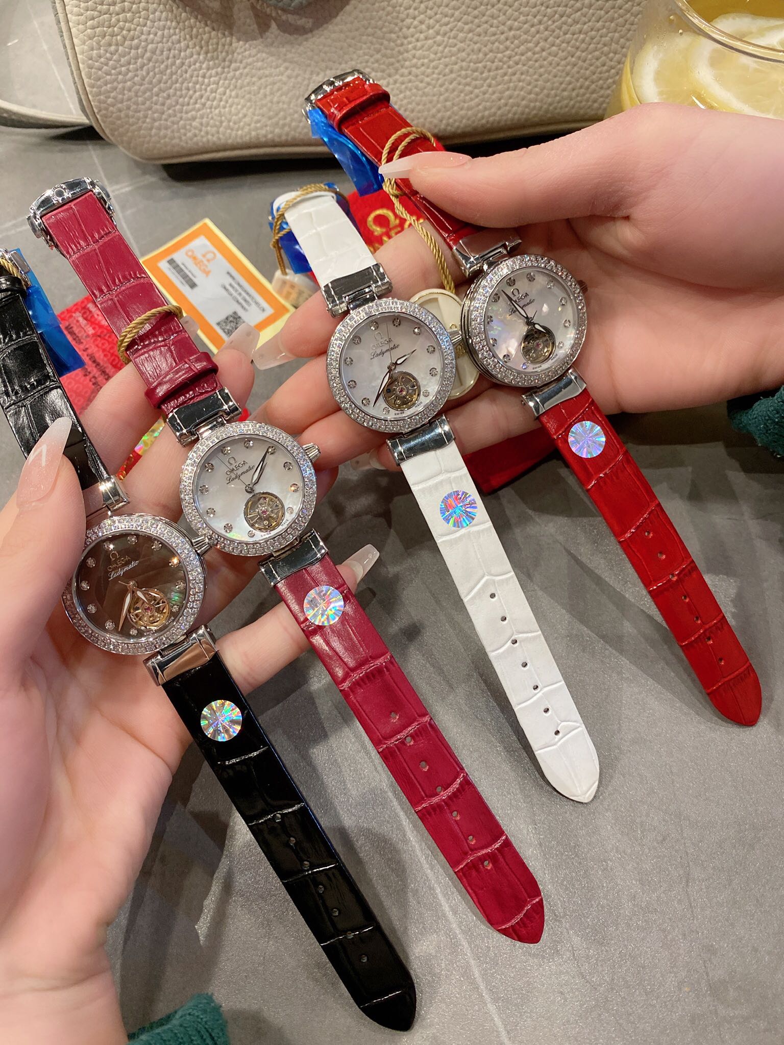 omega デヴィル偽物 Ladymatic シンプル 女性 レザーバンド 自動機械 オシャレ ダイヤモンド飾り 多色可選_1