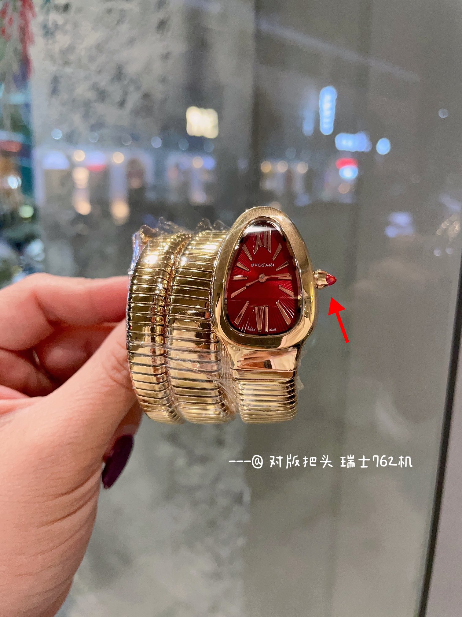 華やかな雰囲気 ブルガリ 腕時計 蛇スーパーコピー セルペンティ Serpenti 蛇かたち ブレスレット ダイヤ 多色可選_8