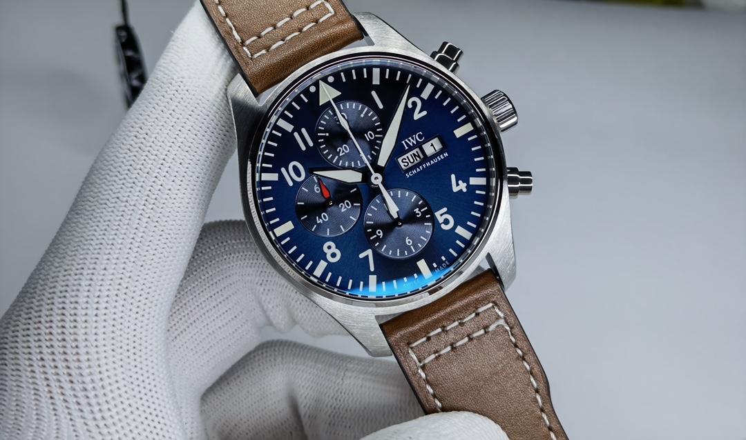 iwc シャフハウゼン オールドインタースーパーコピー ビジネス 防水 腕時計 パイロットウォッチ ブルー_2