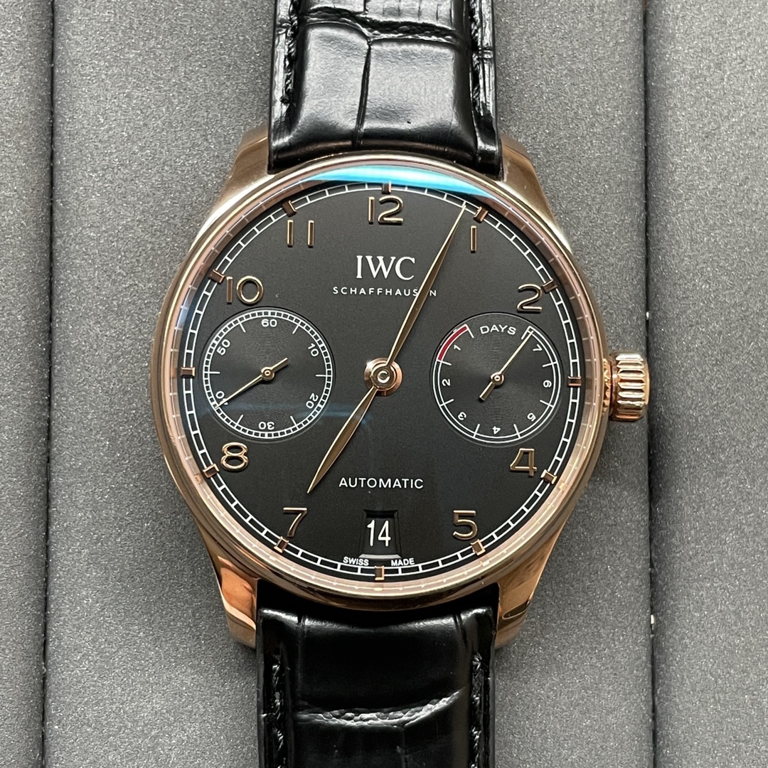 iwc ポルトギーゼ クロノ グラフスーパーコピー 腕時計 防水 型番IW500715 文字盤 メンズ ブラック_2