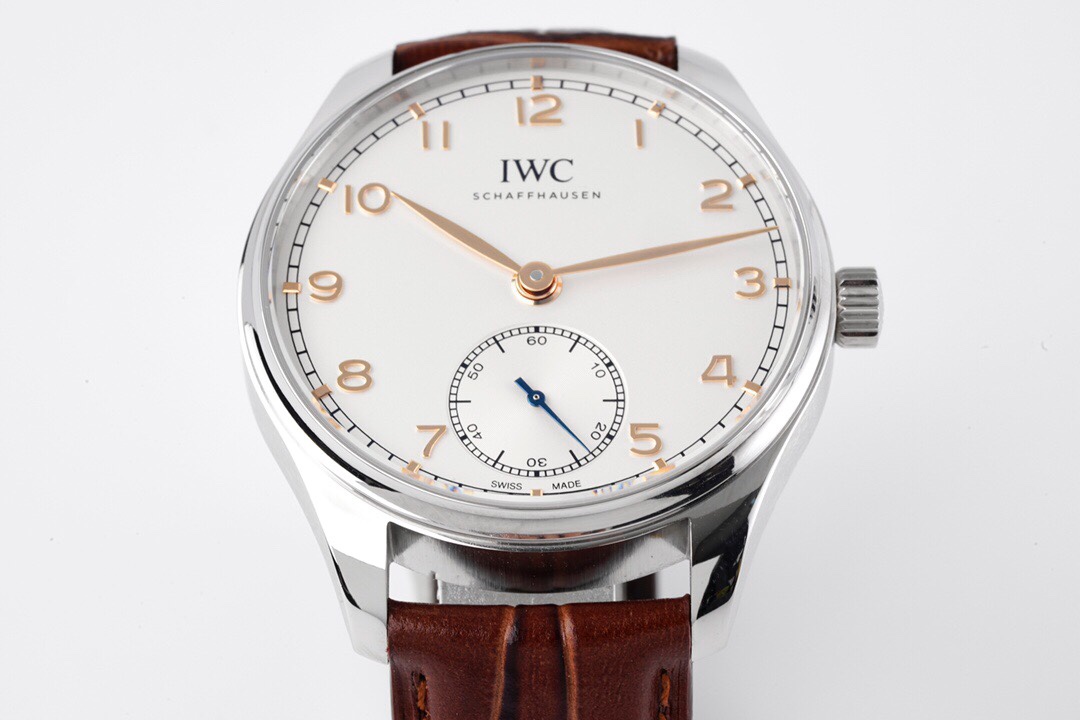 IWCポルトギーゼ オートマティック 7 デイズスーパーコピー 腕時計 文字盤 革バンド 人気新作 シルバーケース ホワイト_1