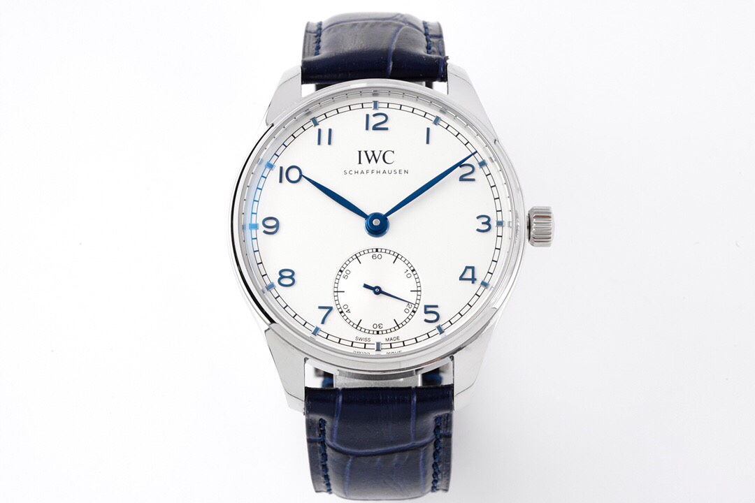 人気新作 iwc ポルトギーゼ かっこいい偽物 うで時計 文字盤 防水 革バンド シルバーケース ホワイト_1