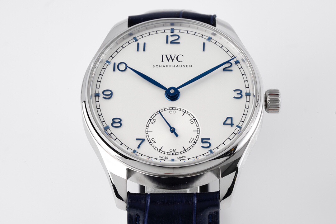 人気新作 iwc ポルトギーゼ かっこいい偽物 うで時計 文字盤 防水 革バンド シルバーケース ホワイト_4