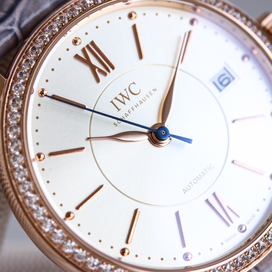 IWCシャフハウゼンポートフィノＮ級品 腕時計 貴族感 ダイヤモンド飾り 防水 優雅 パープル_3