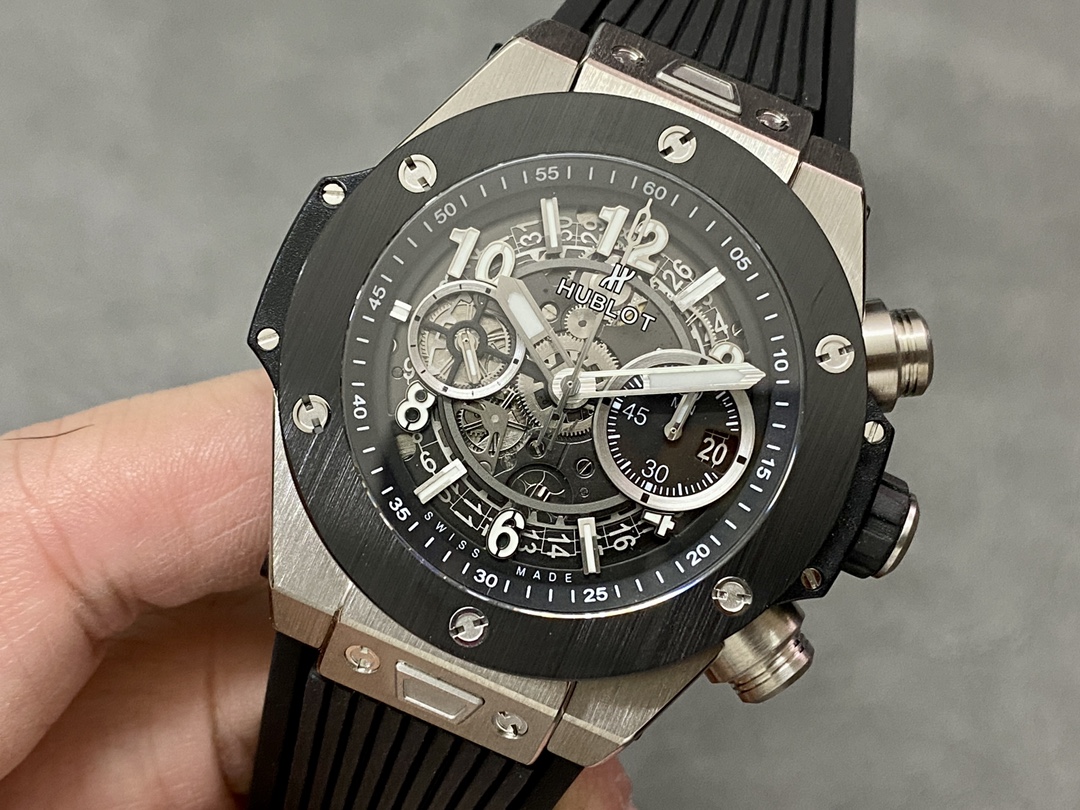 hublot ウブロ ビッグバン サイズ激安通販 ゴムバンド 炭素繊維 カラフル 防水 腕時計 シンプル ブラック_3