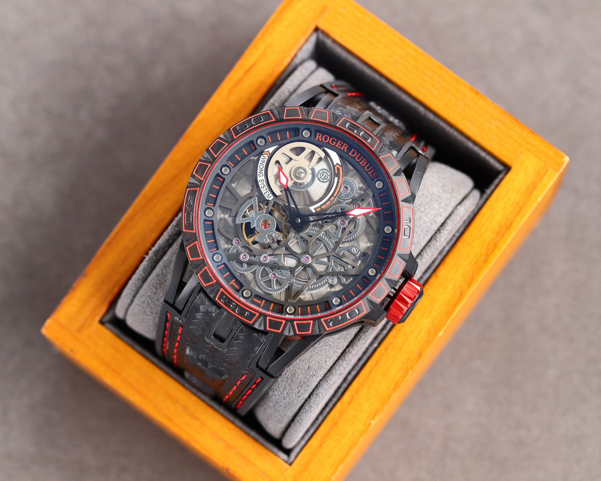 お得品‼roger dubuis エクスカリバー偽物 うで時計 RD Excalibur 個性的な 多色可選_3