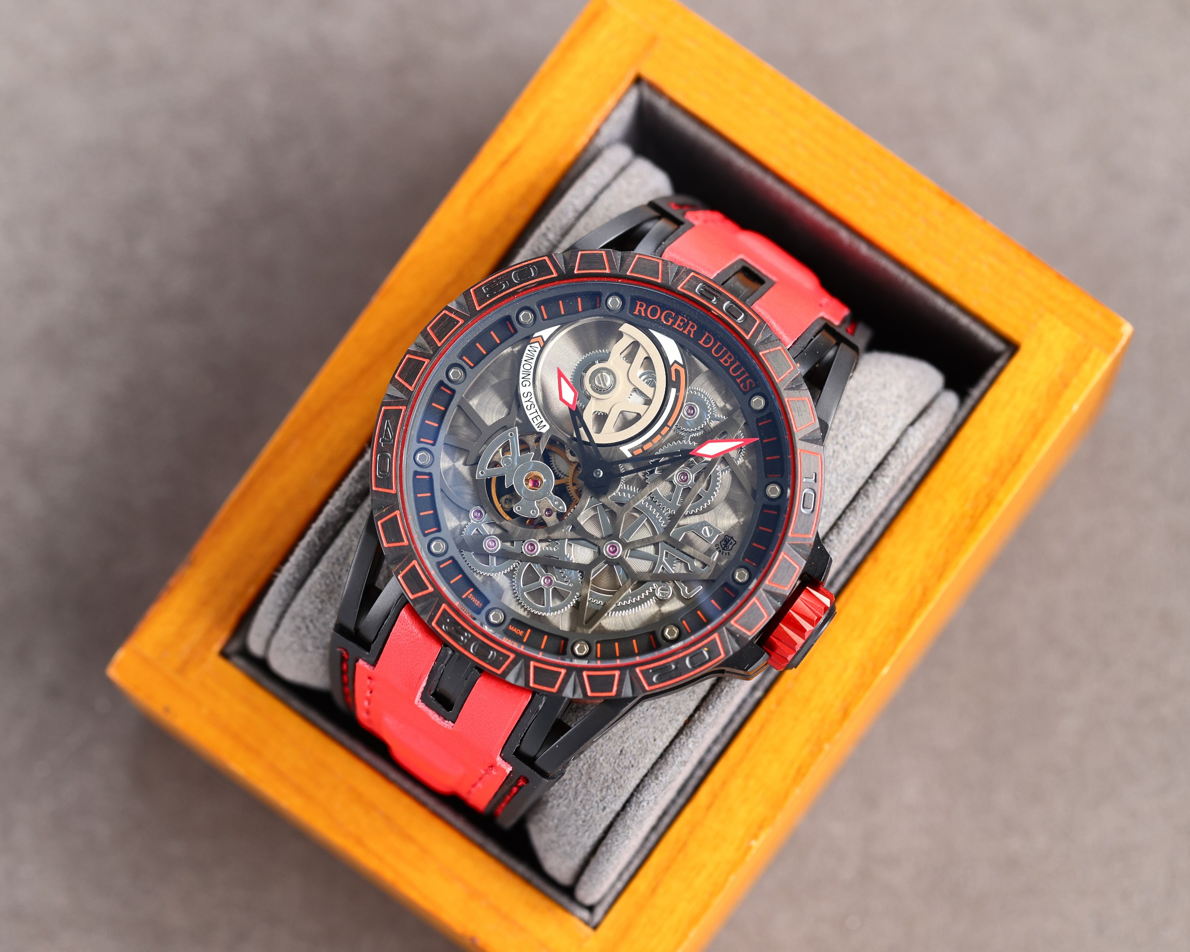 お得品‼roger dubuis エクスカリバー偽物 うで時計 RD Excalibur 個性的な 多色可選_4